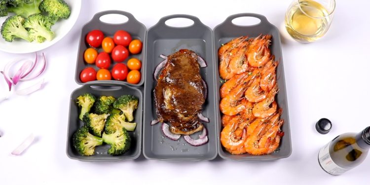 Kichware: Non-Stick & eco-friendly baking pan: