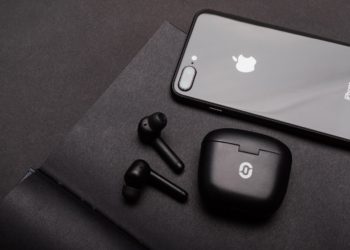 Redux Labs Introduce ReduxBuds: AI-powered Headphones, Best Wireless Earbuds for ANC