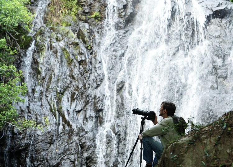 Presenting HEIPI Travel Tripod Reinvented