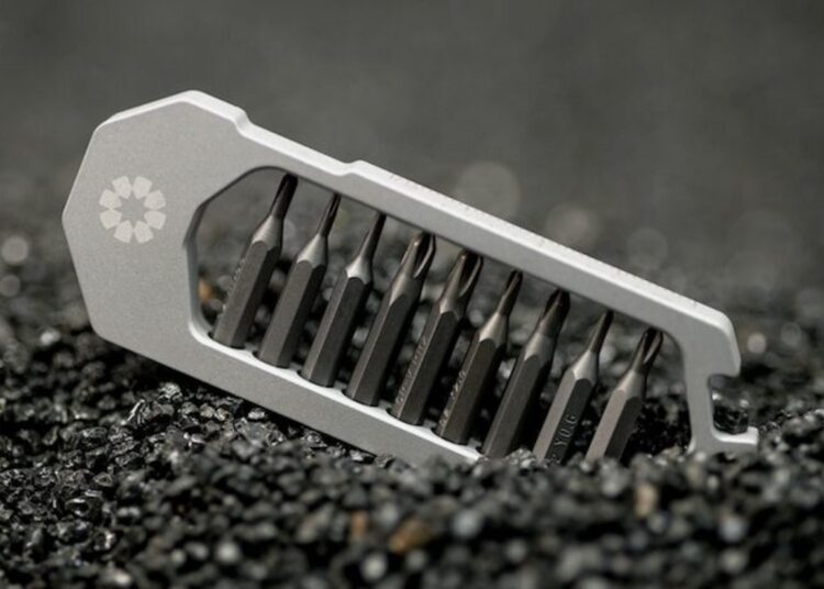 Make Repairing Effortless with this Powerful Magnetic 9-in-1 Screwdriver 