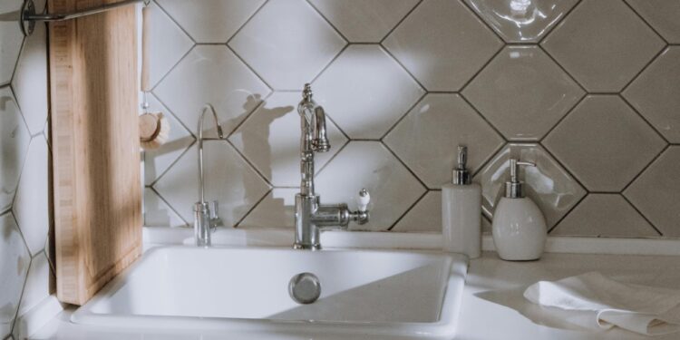 Bathroom Tile Trends: Creative Ideas to Transform Your Space