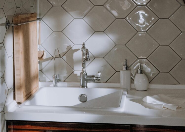 Bathroom Tile Trends: Creative Ideas to Transform Your Space